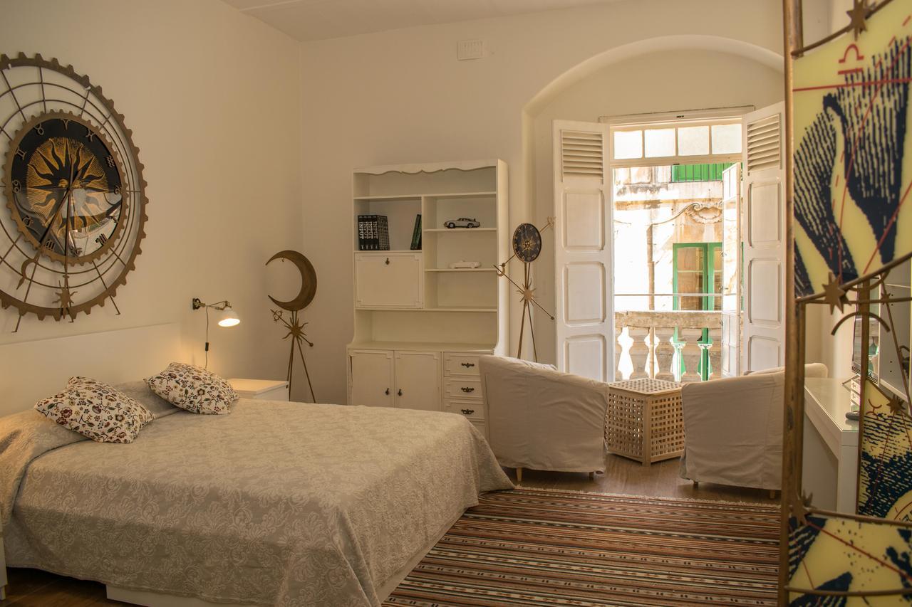 Vincenti Strait Street Suite La Valeta Exterior foto