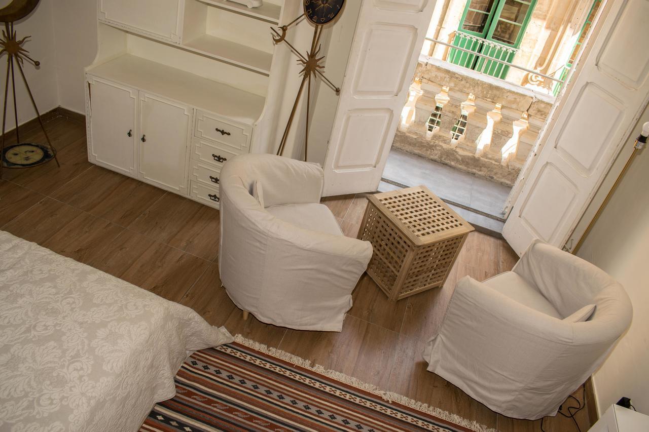 Vincenti Strait Street Suite La Valeta Exterior foto